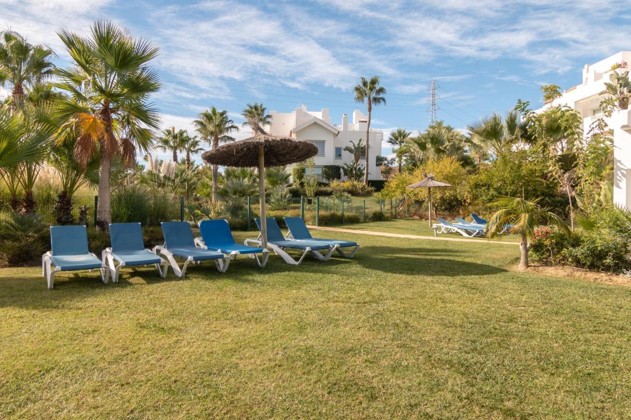 2237-Modern Apt With Private Beach Estepona Exteriör bild